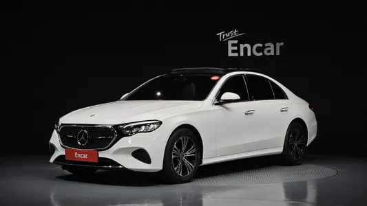Mercedes-Benz E-Class W214 E200 2025