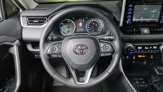 Toyota RAV4 5 2.5 2WD 2022 13