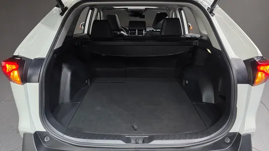 Toyota RAV4 5 2.5 2WD 2022 27