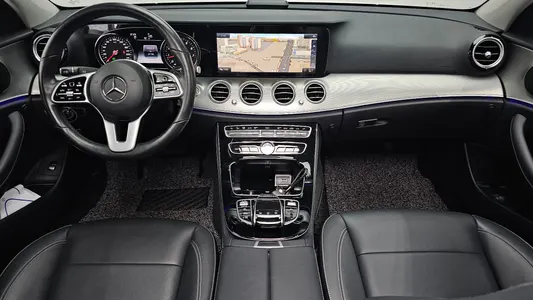 Mercedes-Benz E-Class W213 E300 2018 7