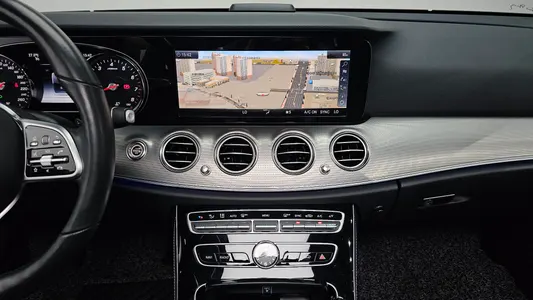Mercedes-Benz E-Class W213 E300 2018 14