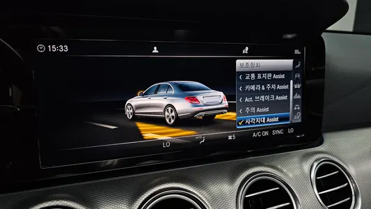 Mercedes-Benz E-Class W213 E300 2018 16