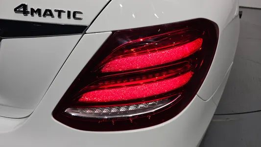 Mercedes-Benz E-Class W213 E300 2018 23