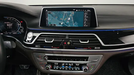 BMW 7 Series (G11) 745Le i M 2020 11