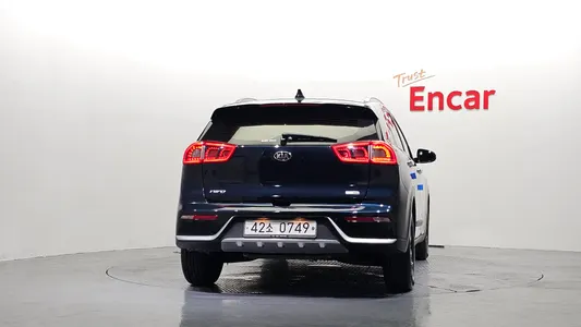 Kia Niro 2016 4