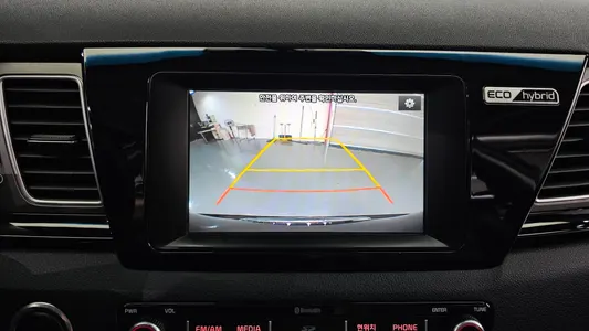 Kia Niro 2016 17