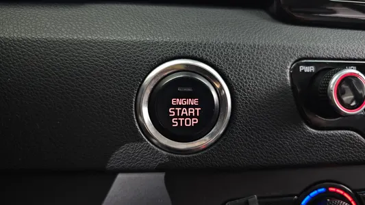 Kia Niro 2016 19