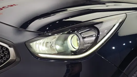 Kia Niro 2016 22