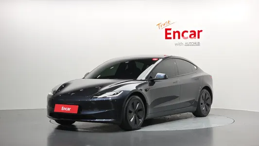 Tesla 3 RWD 2025