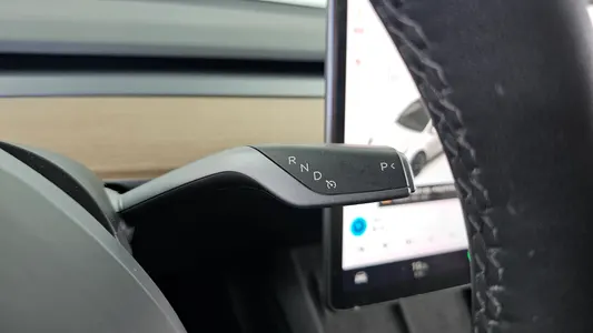 Tesla Y RWD 2021 9