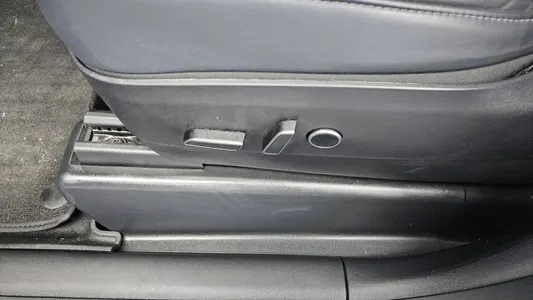 Tesla Y RWD 2021 27