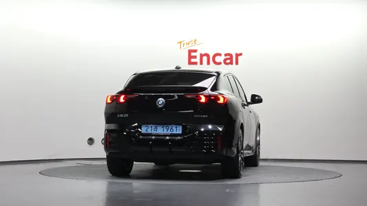 BMW iX2 (U10) eDrive 20 M 2024 4