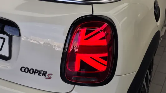 MINI S Convertible 2021 23