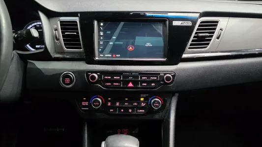 Kia Niro 2017 14