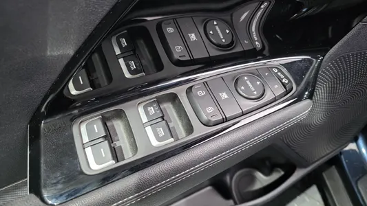 Kia Niro 2017 19
