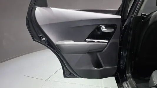 Kia Niro 2017 25