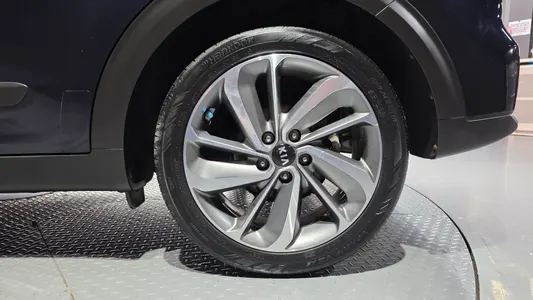 Kia Niro 2017 21