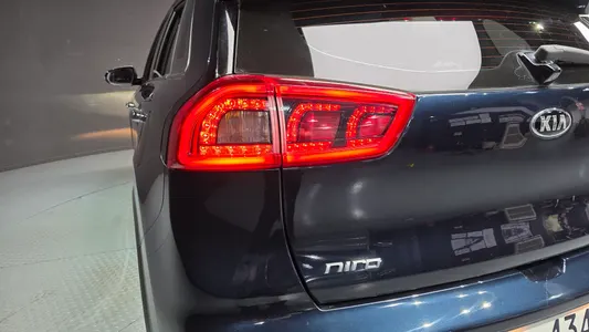 Kia Niro 2017 23