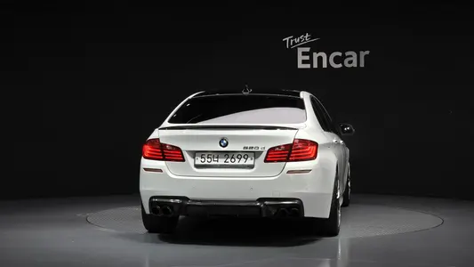 BMW 5 Series (F10) 520d 2013 4