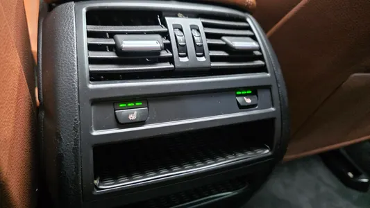 BMW 5 Series (F10) 520d 2013 18