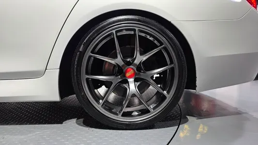 BMW 5 Series (F10) 520d 2013 21