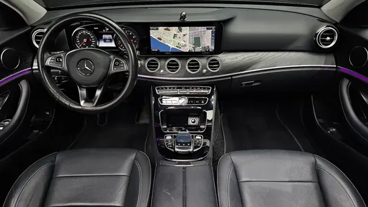 Mercedes-Benz E-Class W213 E200 2018 7