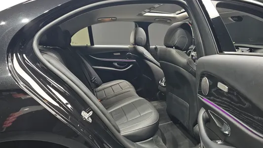 Mercedes-Benz E-Class W213 E200 2018 12