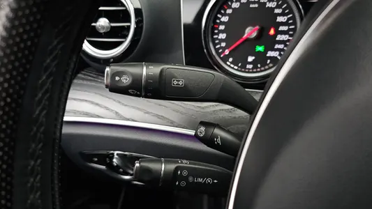 Mercedes-Benz E-Class W213 E200 2018 17