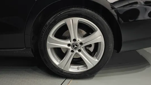 Mercedes-Benz E-Class W213 E200 2018 21