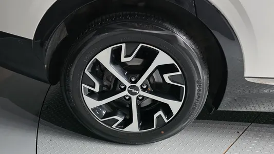 Kia 5 2WD 2021 5