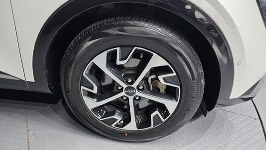 Kia 5 2WD 2021 22