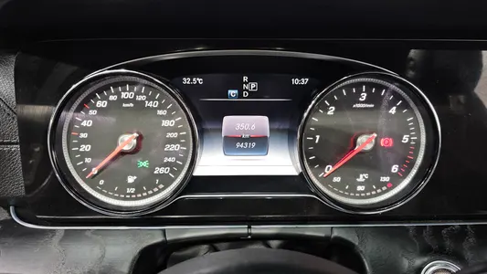 Mercedes-Benz E-Class W213 E220d 2018 7
