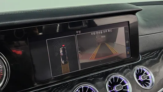 Mercedes-Benz E-Class W213 E220d 2018 13