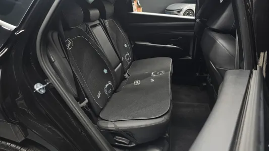 Hyundai (NX4) 1.6 2WD 2025 11