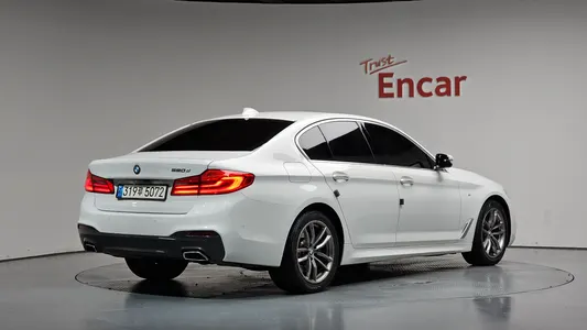 BMW 5 Series (G30) 520d M 2017