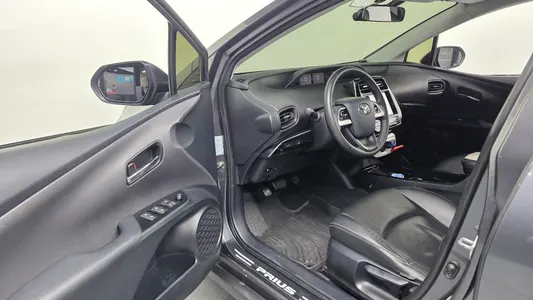 Toyota 4 1.8 E 2016 10
