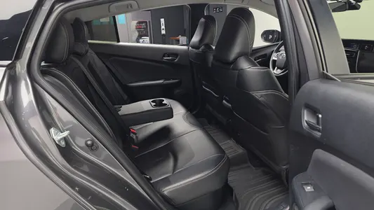 Toyota 4 1.8 E 2016 26