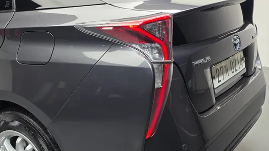 Toyota 4 1.8 E 2016 23