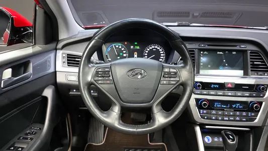 Hyundai LF 2.0 HEV 2014 12