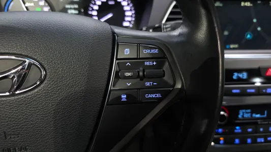 Hyundai LF 2.0 HEV 2014 17
