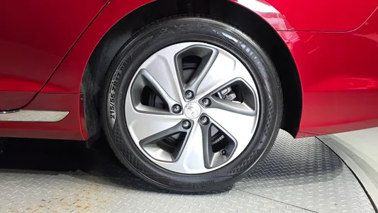 Hyundai LF 2.0 HEV 2014 21