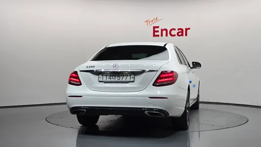 Mercedes-Benz E-Class W213 E250 2019 4