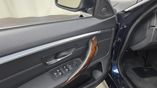 BMW 4 Series (F32) 420d xDrive 2014 28