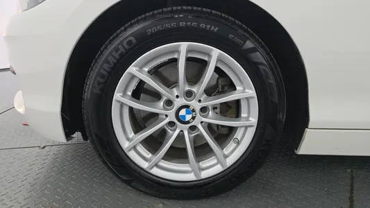 BMW 1 Series (F20) 118d 5 2018 5