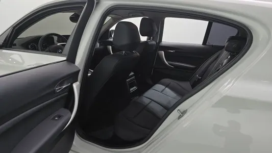 BMW 1 Series (F20) 118d 5 2018 12