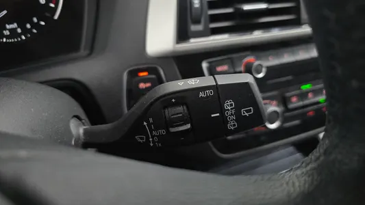 BMW 1 Series (F20) 118d 5 2018 27