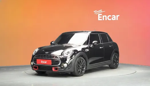 MINI S 5 2018