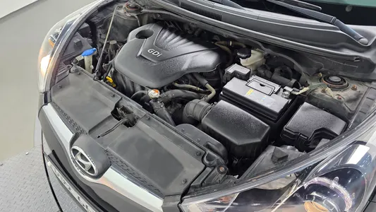 Hyundai 벨로스터 2011 6