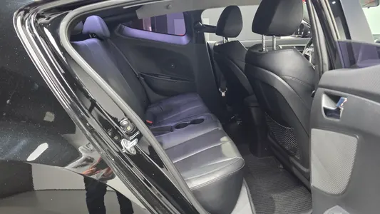 Hyundai 벨로스터 2011 11