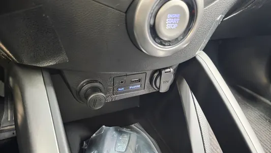 Hyundai 벨로스터 2011 15